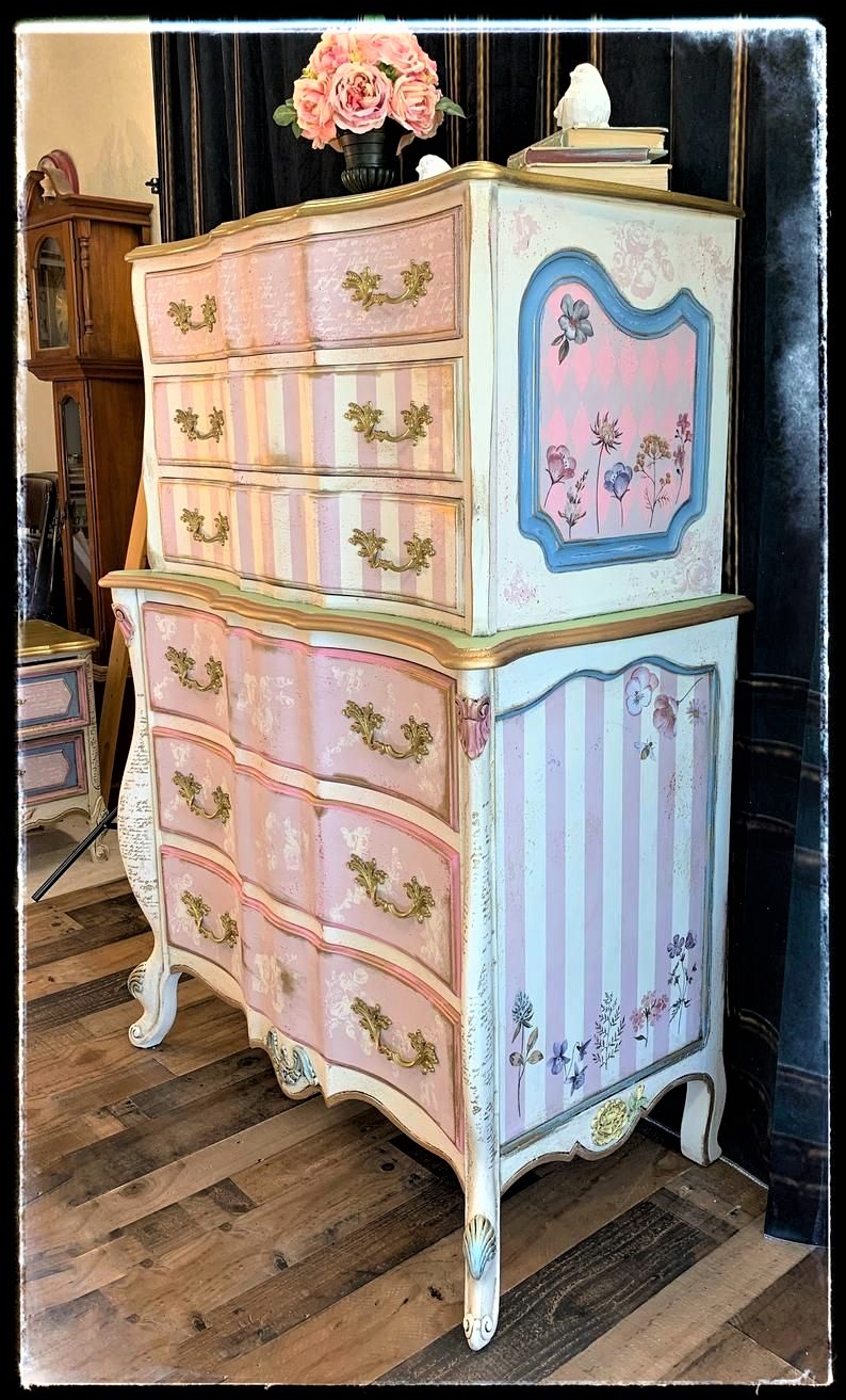 Transforma Viejos Escaparates Y Gaveteros Pintándolos A Mano. ¡Te