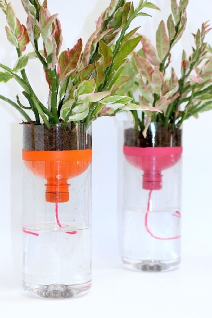 ¡Aquí Grandes Ideas Para Decorar Tu Jardín Con Botellas Plásticas