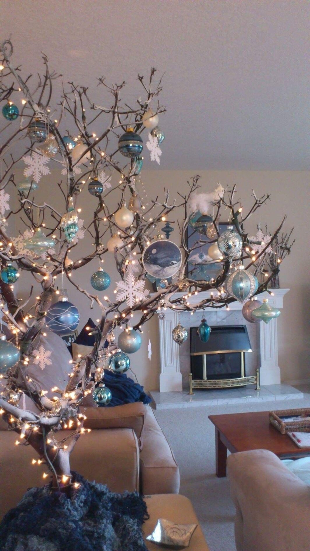 Cómo Utilizar Ramas Para Hacer Hermosos Arreglos Navideños ...