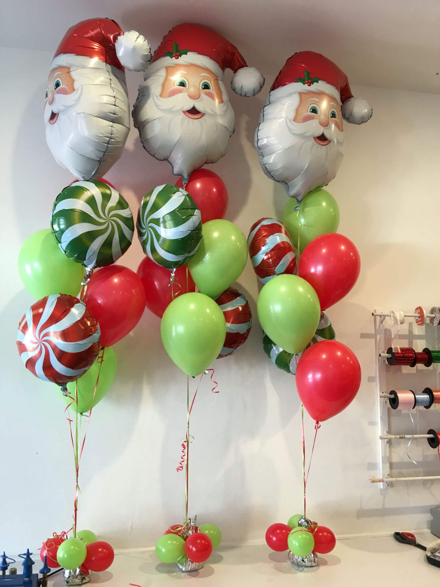 15 Ideas para decorar fiestas en navidad con globos | Manualidades eli
