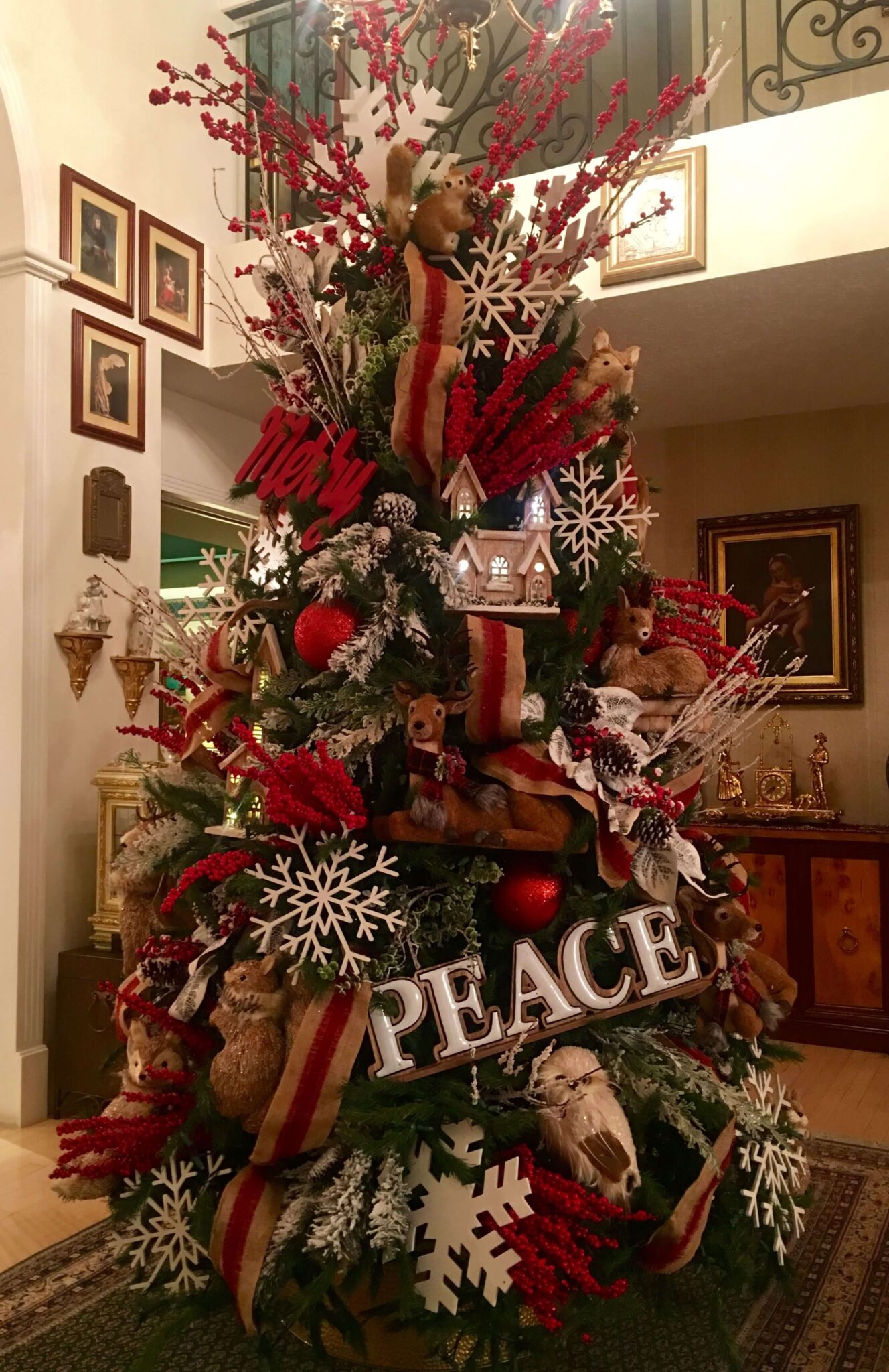 15 Árboles Elegantes Que Debes Tener en Casa Esta Navidad