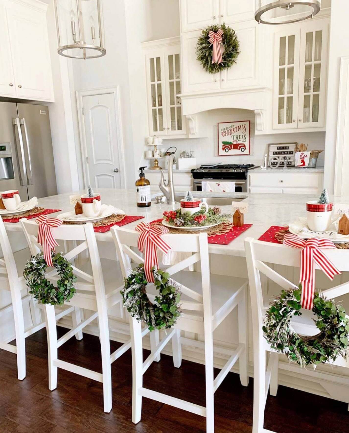 BELLAS IDEAS PARA DECORAR TU COCINA EN ESTA NAVIDAD