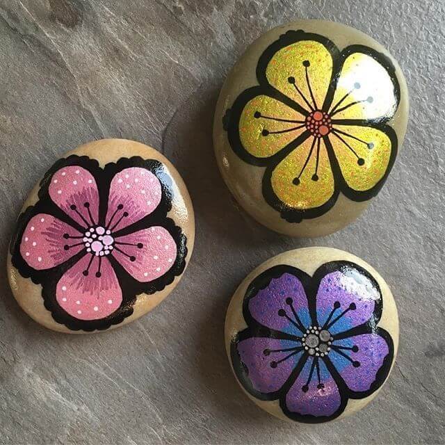 Ideas De Flores Pintadas En Piedras Para Decorar Tu Jardín Con Estilo  