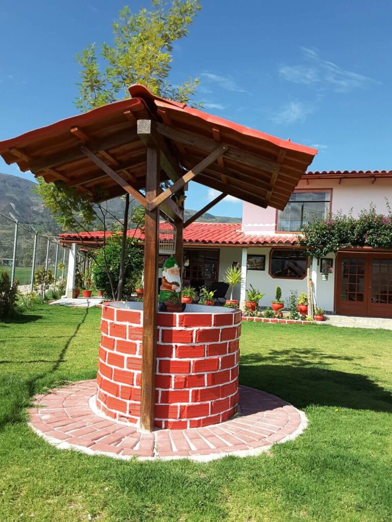Ideas Creativas Para Hacer Un Pozo De Agua Decorativo En Tu Jardín