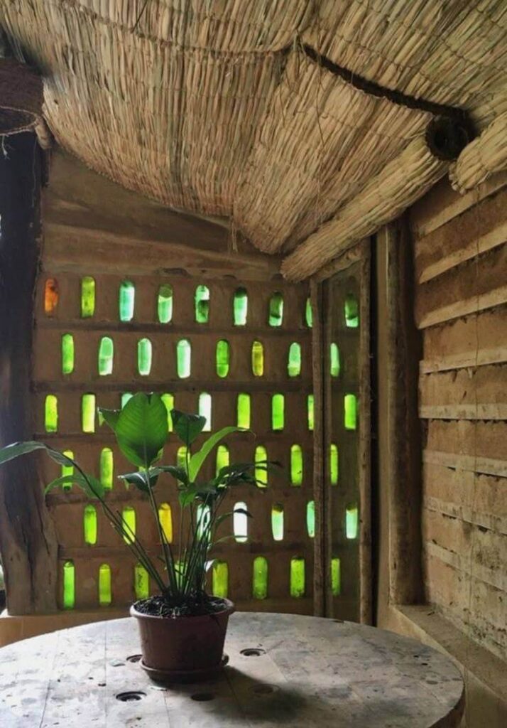 Transforma Tu Espacio Con Estilo Usando Tragaluces En Muros Decorativos